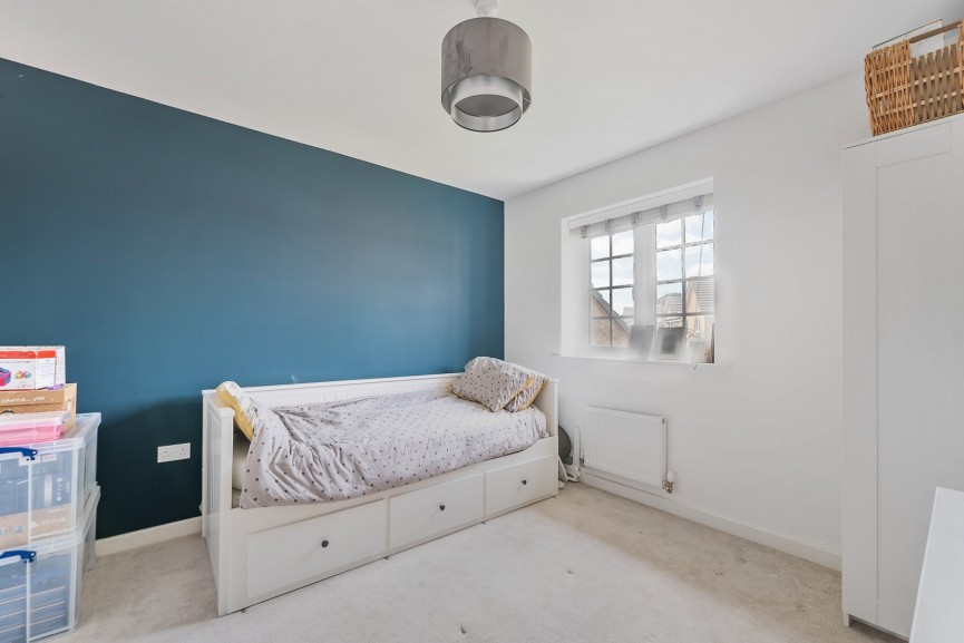 4 bedroom House for Sale Tiger Moth Way, Lower Stondon, Bedfordshire