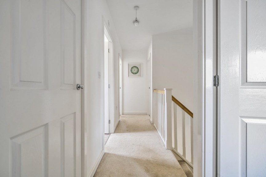 4 bedroom House for Sale Tiger Moth Way, Lower Stondon, Bedfordshire
