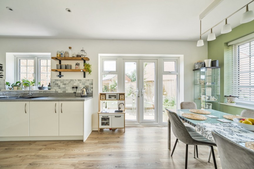 4 bedroom House for Sale Tiger Moth Way, Lower Stondon, Bedfordshire