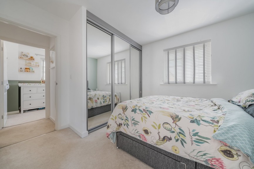 4 bedroom House for Sale Tiger Moth Way, Lower Stondon, Bedfordshire