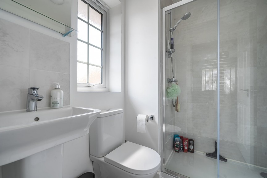 4 bedroom House for Sale Tiger Moth Way, Lower Stondon, Bedfordshire