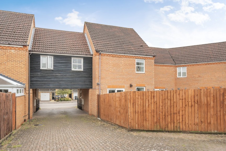 3 bedroom House for Sale Kingfisher Road, Shefford, Bedfordshire