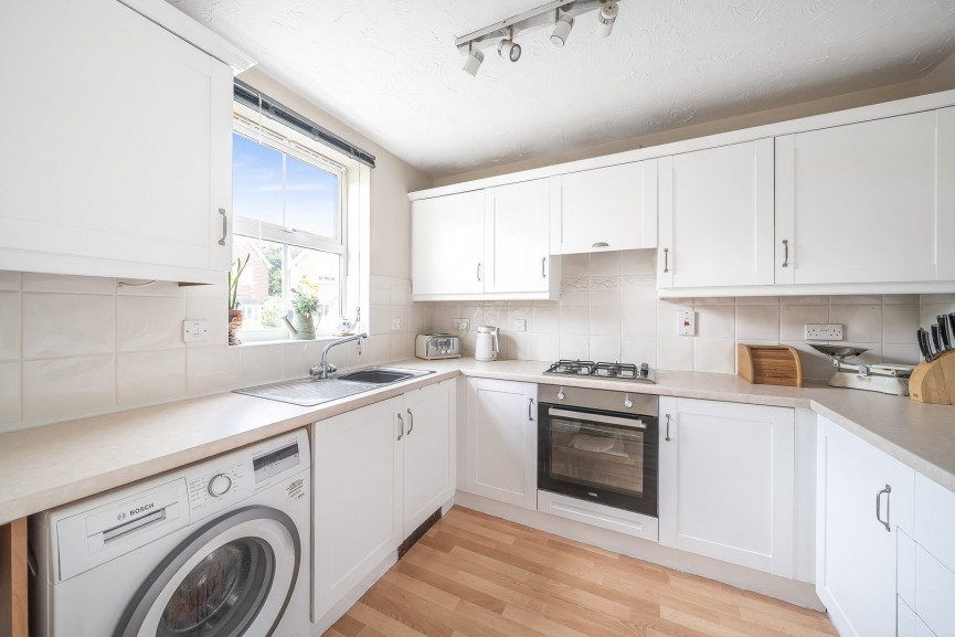 3 bedroom House for Sale Kingfisher Road, Shefford, Bedfordshire