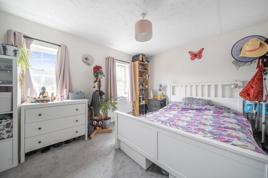 3 bedroom House for Sale Kingfisher Road, Shefford, Bedfordshire