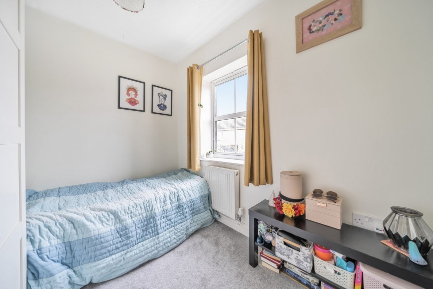 3 bedroom House for Sale Kingfisher Road, Shefford, Bedfordshire