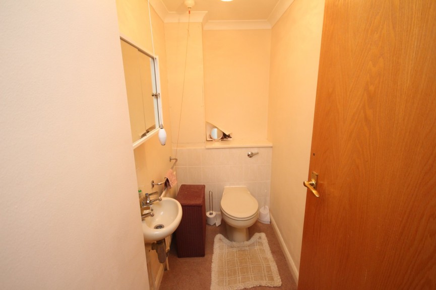 2 bedroom Flat for Sale Norton Road, Letchworth Garden City, Hertfordshire