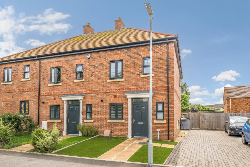 2 bedroom House for Sale Back Lane, Shefford, Bedfordshire