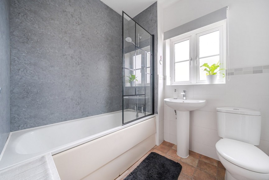 4 bedroom House for Sale Langford, Biggleswade, Bedfordshire