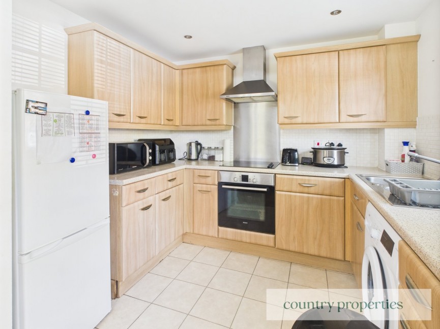 2 bedroom Flat for Sale Merrifield Court, Welwyn Garden City, Hertfordshire