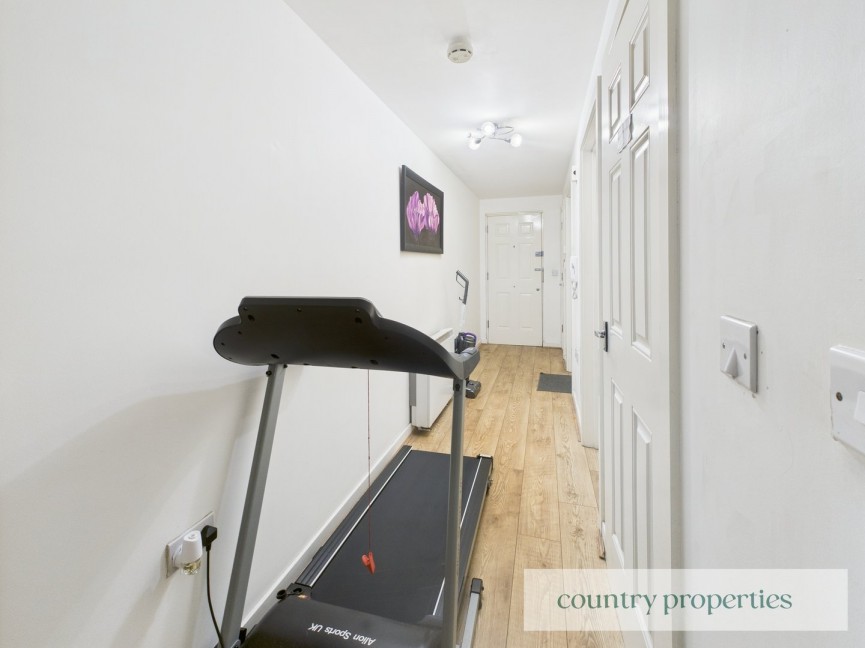2 bedroom Flat for Sale Merrifield Court, Welwyn Garden City, Hertfordshire