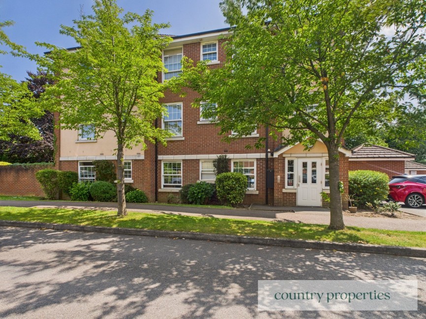 2 bedroom Flat for Sale Merrifield Court, Welwyn Garden City, Hertfordshire