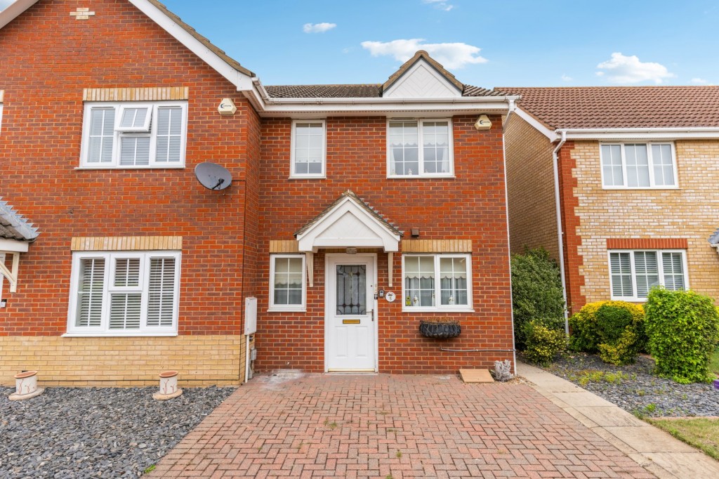Redwing Rise, Royston, Hertfordshire