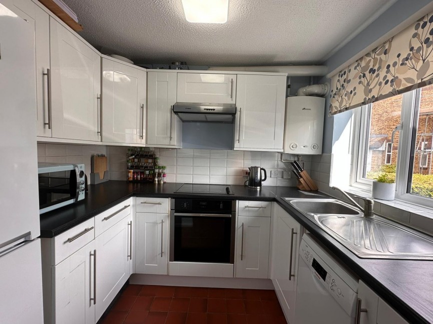 2 bedroom House for Sale Iredale View, BALDOCK, Hertfordshire
