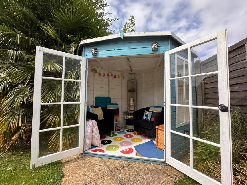 2 bedroom House for Sale Iredale View, BALDOCK, Hertfordshire