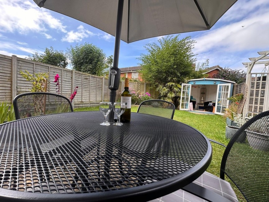 2 bedroom House for Sale Iredale View, BALDOCK, Hertfordshire