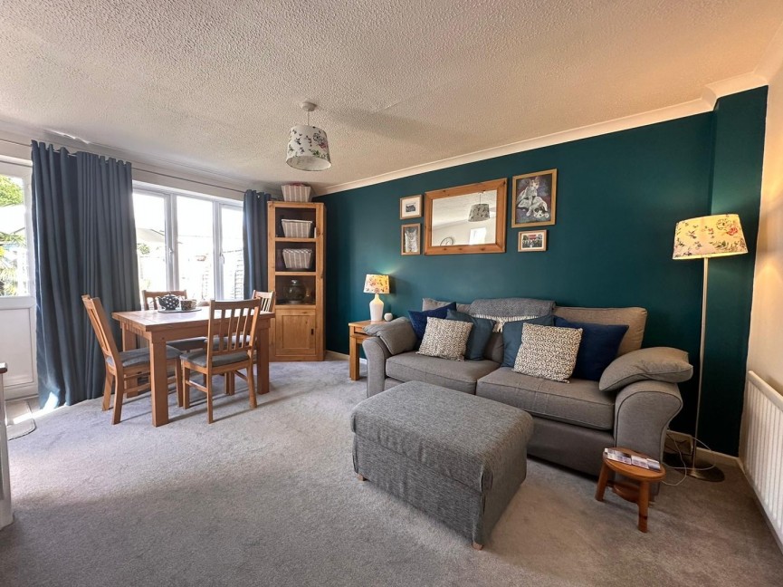 2 bedroom House for Sale Iredale View, BALDOCK, Hertfordshire