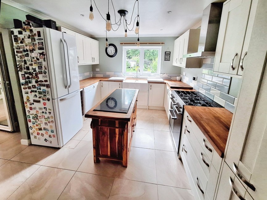 4 bedroom House for Sale Rivermead Gardens, Sandy, Bedfordshire