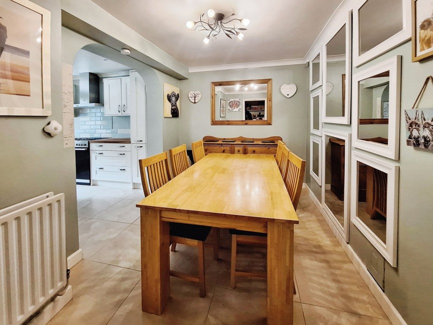 4 bedroom House for Sale Rivermead Gardens, Sandy, Bedfordshire