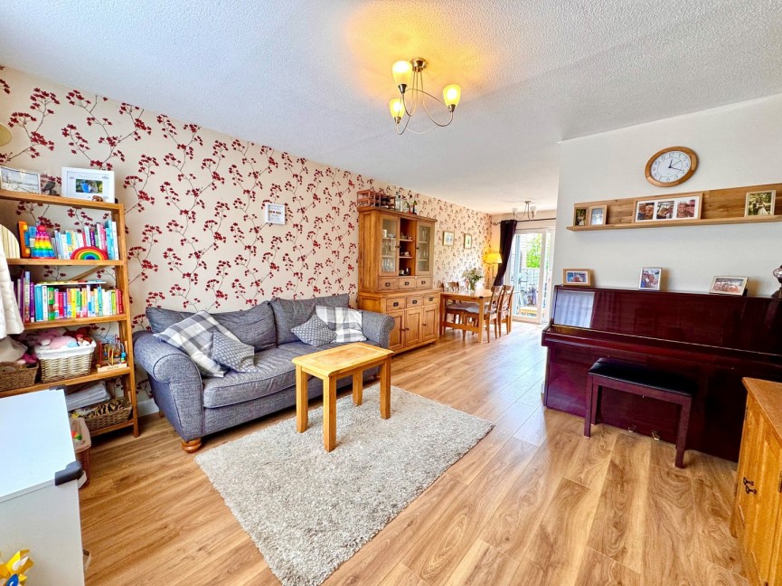 3 bedroom House for Sale Mercia Road, Baldock, Hertfordshire