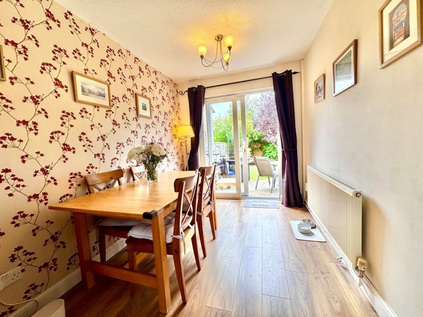 3 bedroom House for Sale Mercia Road, Baldock, Hertfordshire
