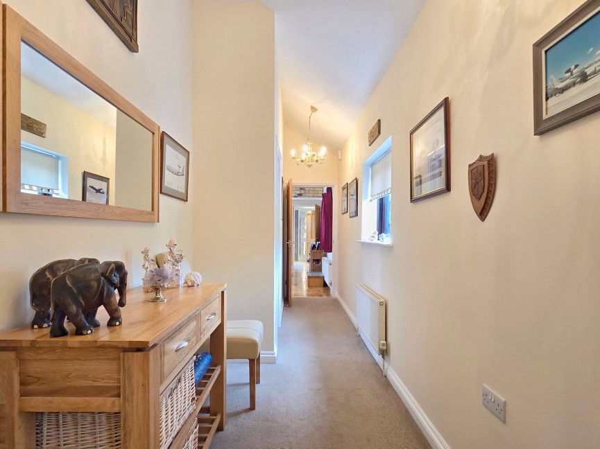 4 bedroom Bungalow for Sale Silsoe, Bedfordshire