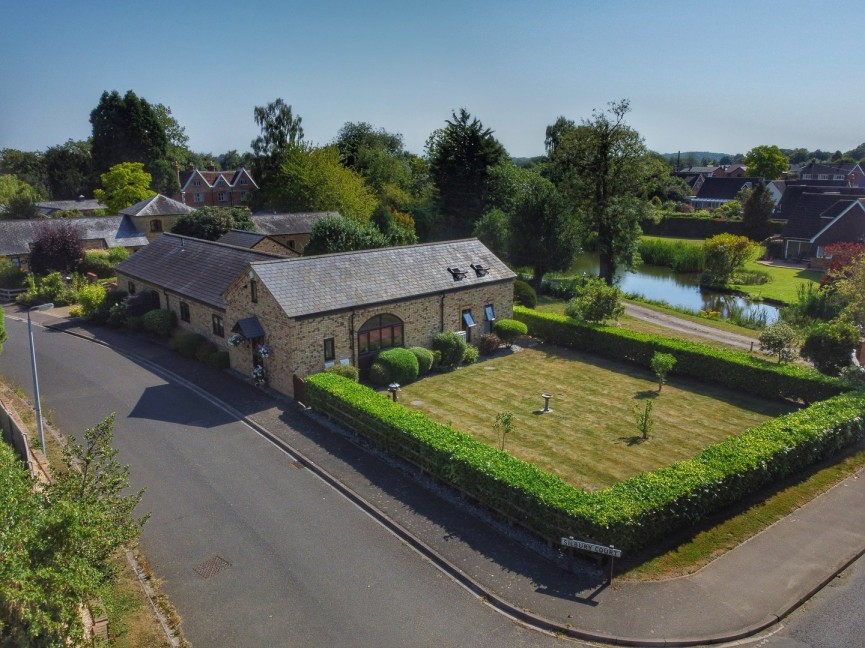 4 bedroom Bungalow for Sale Silsoe, Bedfordshire