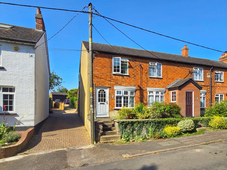 2 bedroom House for Sale Gravenhurst, Bedfordshire