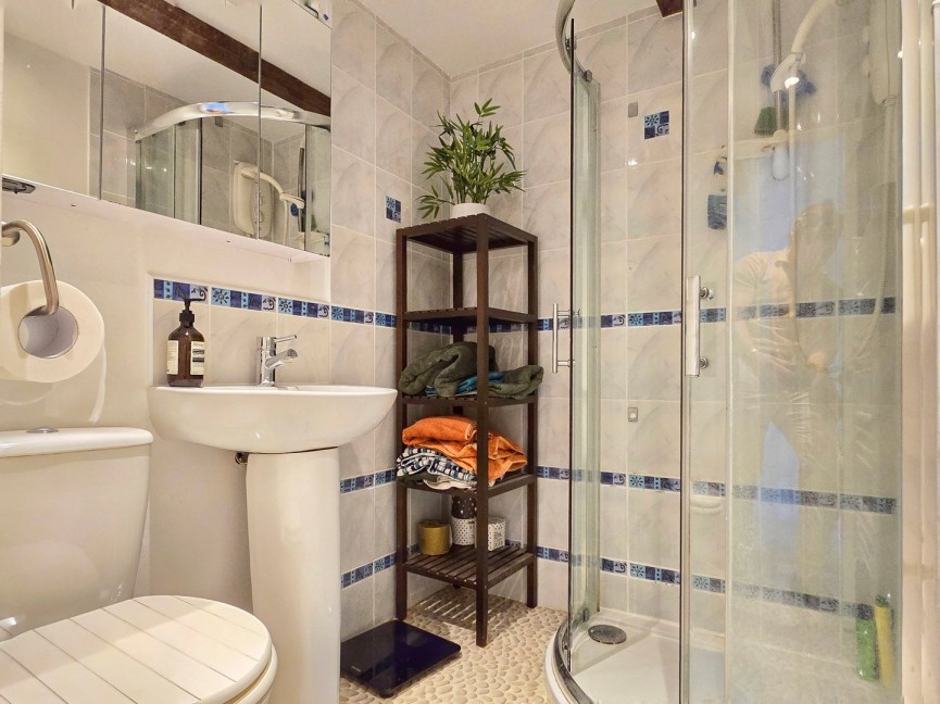 2 bedroom House for Sale Gravenhurst, Bedfordshire