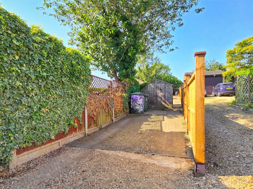 2 bedroom House for Sale Gravenhurst, Bedfordshire