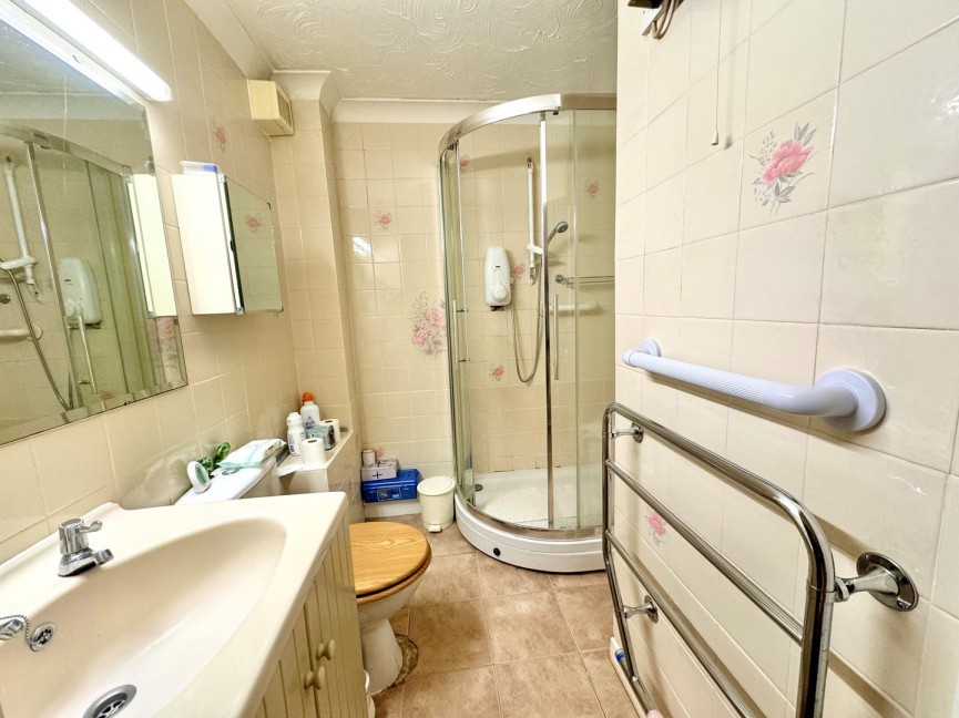 1 bedroom Flat for Sale BALDOCK, Hertfordshire