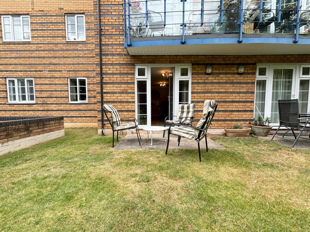 Newland Gardens, Hertford
