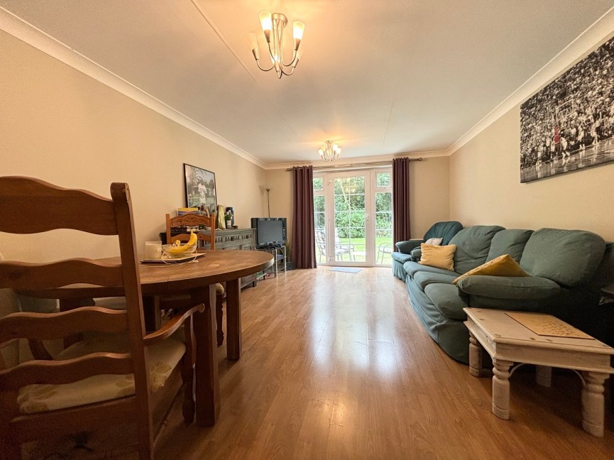 Newland Gardens, Hertford