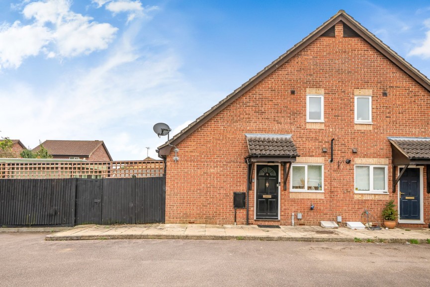 1 bedroom House for Sale Webber Close, Shefford, Bedfordshire