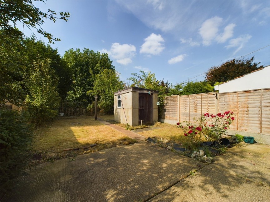3 bedroom House for Sale Wedmore Road, Hitchin, Hertfordshire