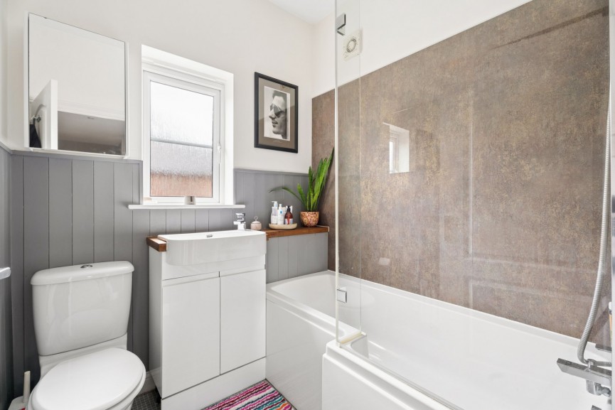 2 bedroom House for Sale Florence Street, Hitchin, Hertfordshire