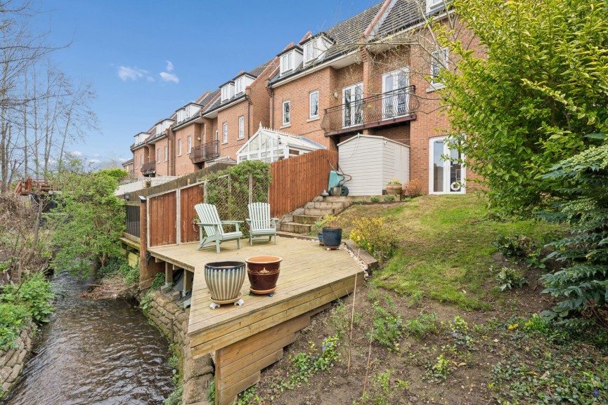 2 bedroom House for Sale Florence Street, Hitchin, Hertfordshire