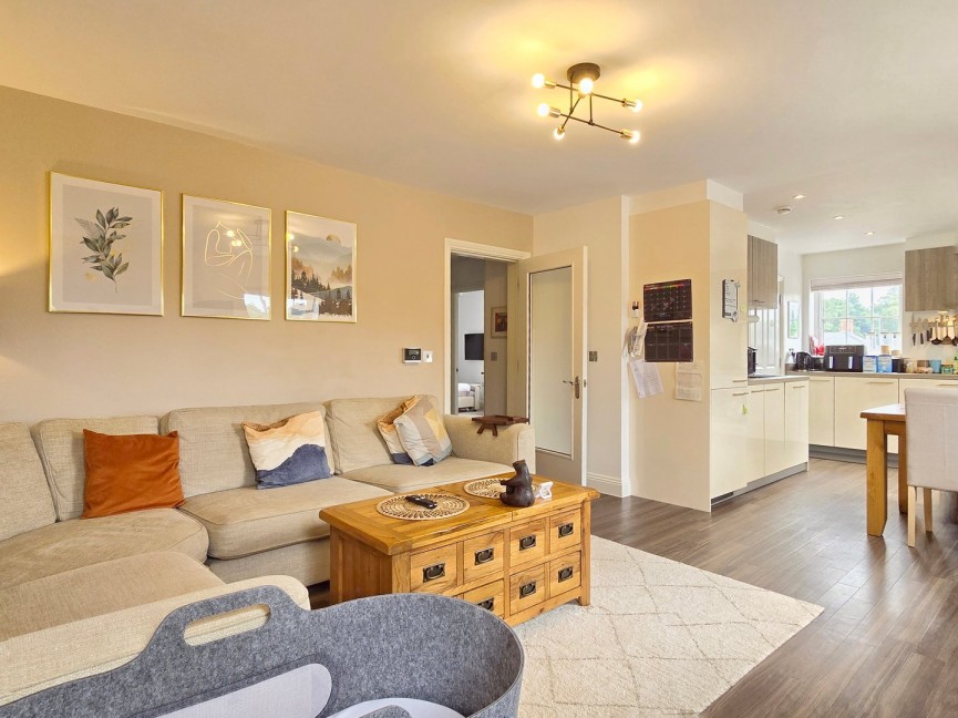 2 bedroom Flat for Sale Ampthill, Bedfordshire