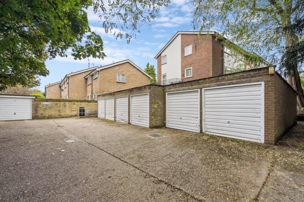 Tudor Court, Hitchin, Hertfordshire