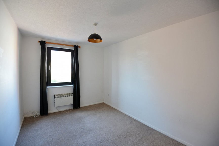 1 bedroom Flat for Letting High Street, Shefford, Bedfordshire