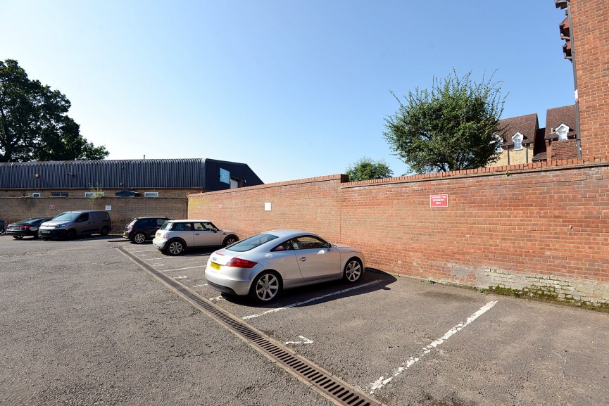 High Street, Shefford, Bedfordshire