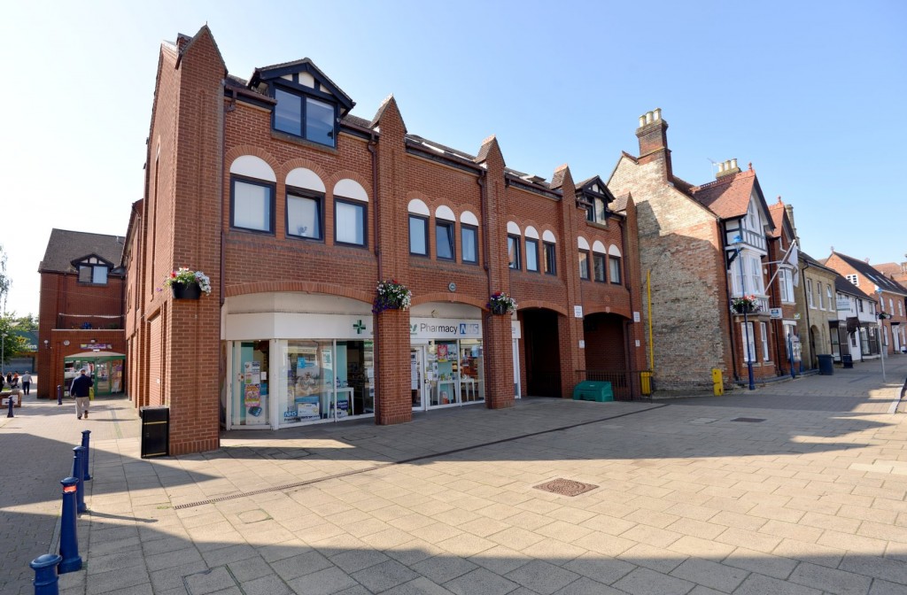 High Street, Shefford, Bedfordshire