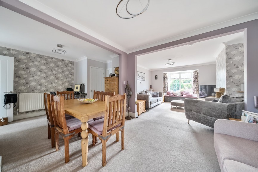 3 bedroom House for Sale Manor Place, Upper Caldecote, Bedfordshire