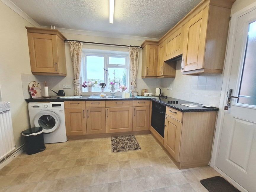 3 bedroom House for Sale Stratton Way, Biggleswade, Bedfordshire