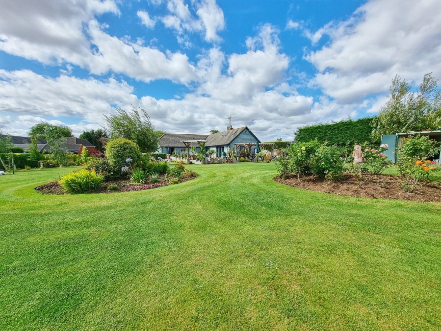 2 bedroom House for Sale Silsoe, Bedfordshire