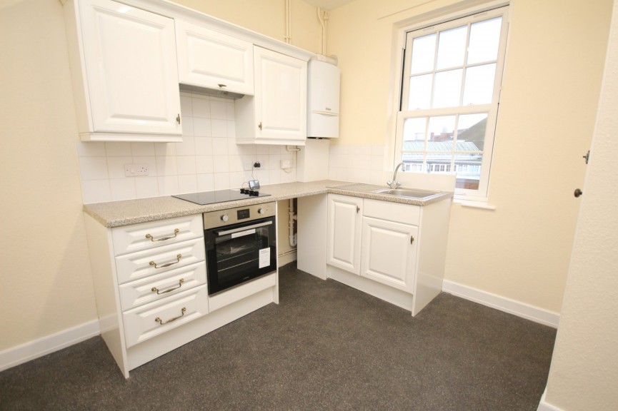 1 bedroom Flat for Letting Station Road, Letchworth Garden City, Hertfordshire