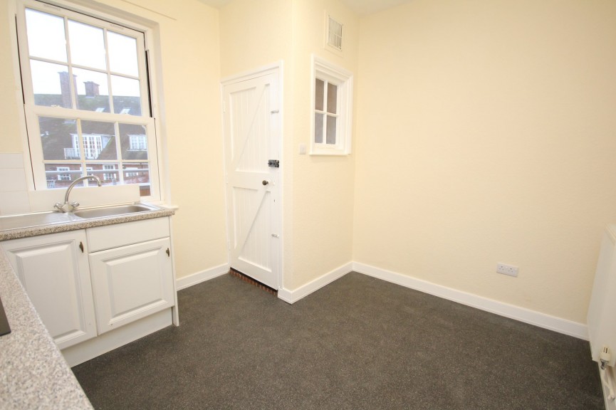 1 bedroom Flat for Letting Station Road, Letchworth Garden City, Hertfordshire