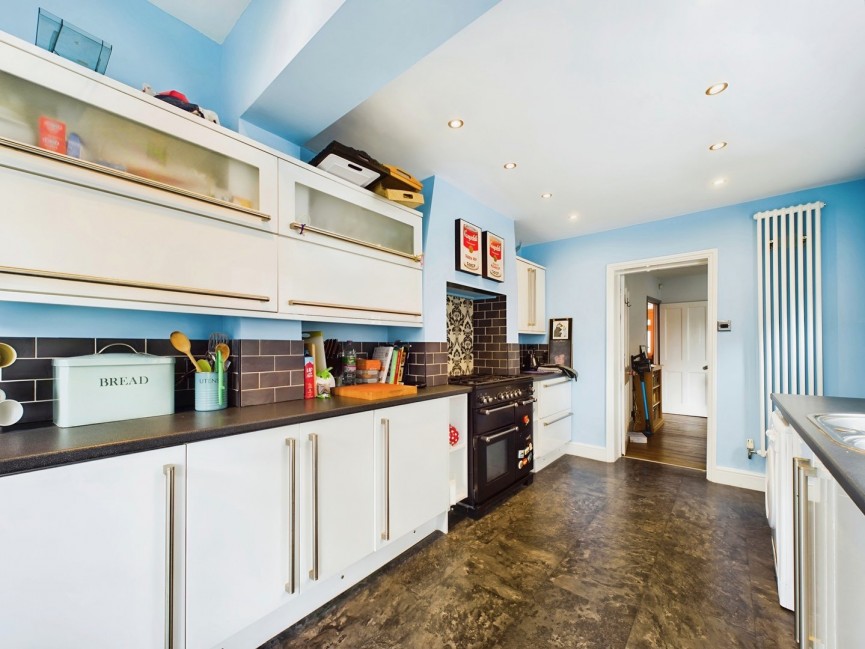 2 bedroom House for Sale Cambridge Road, Hitchin, Hertfordshire