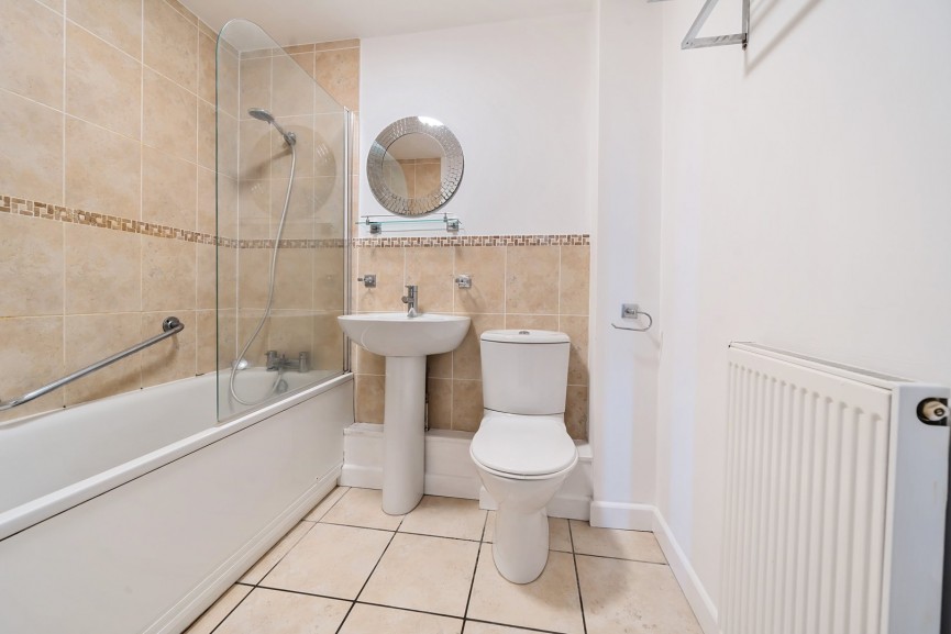 1 bedroom Flat for Sale Clifton Road, Shefford, Bedfordshire