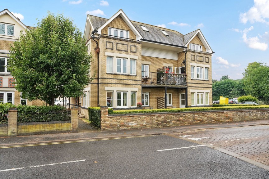 1 bedroom Flat for Sale Clifton Road, Shefford, Bedfordshire