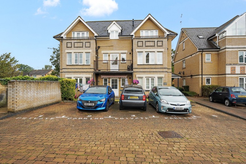 1 bedroom Flat for Sale Clifton Road, Shefford, Bedfordshire